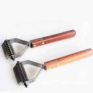 Wooden Knotted Pet Comb